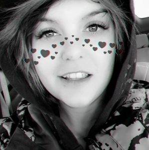 Meet your Posher, Rhea